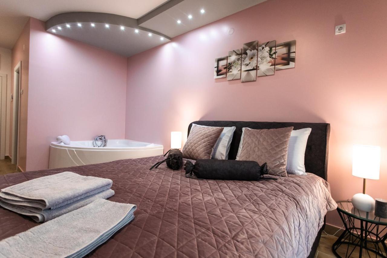 Room Jacuzzi “Athena” Subotica Bagian luar foto