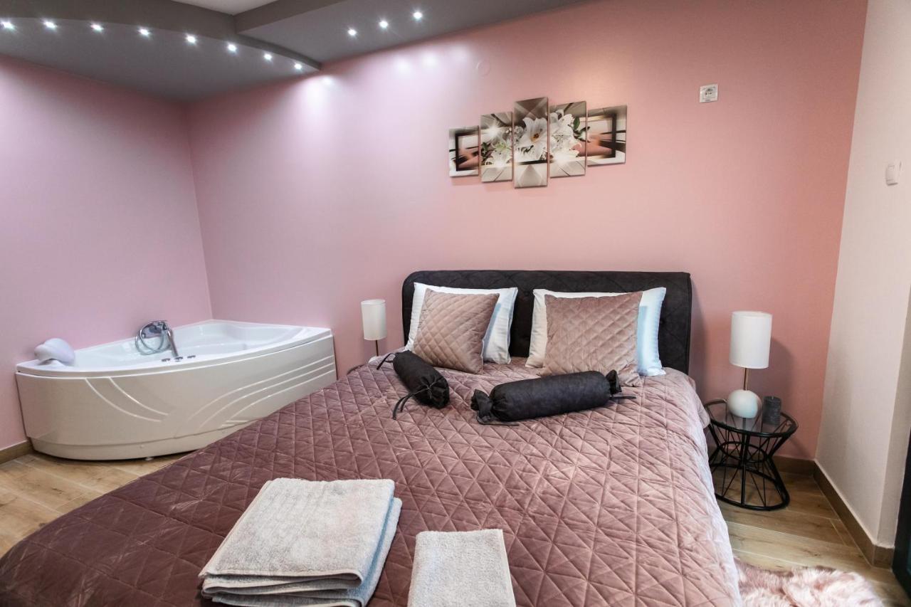 Room Jacuzzi “Athena” Subotica Bagian luar foto