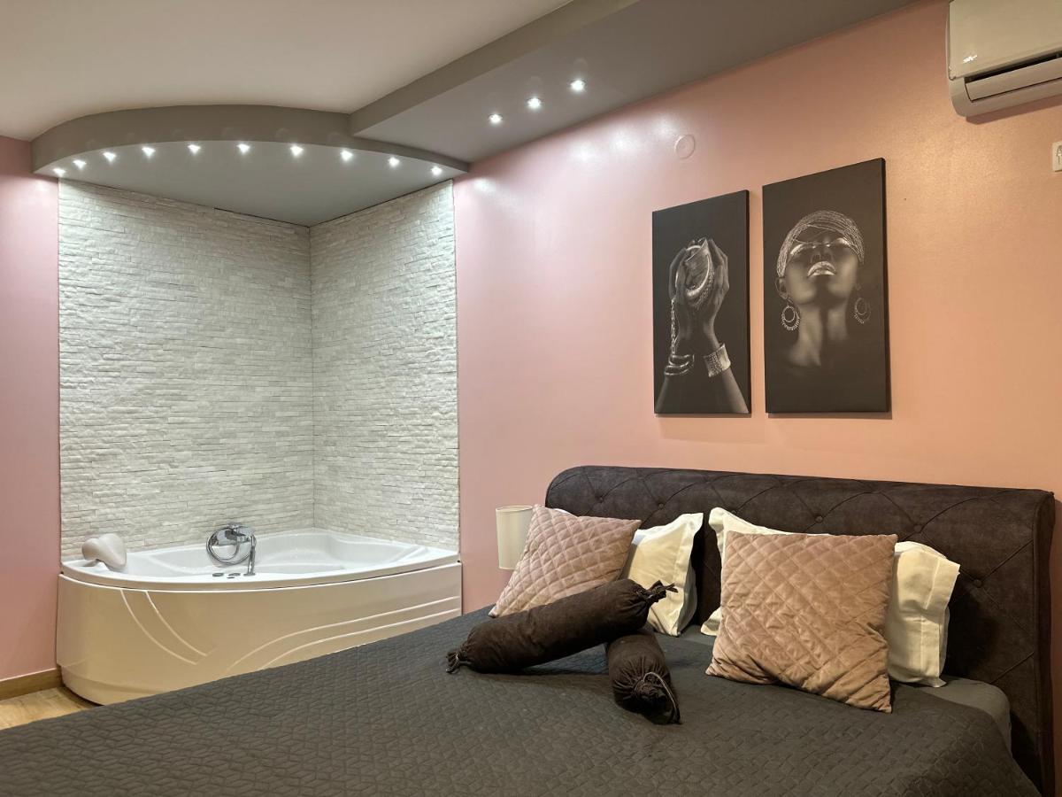 Room Jacuzzi “Athena” Subotica Bagian luar foto